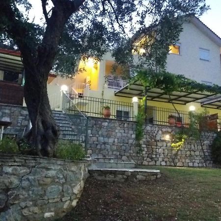 Nestor Apartments خْريسيا أموذيا المظهر الخارجي الصورة