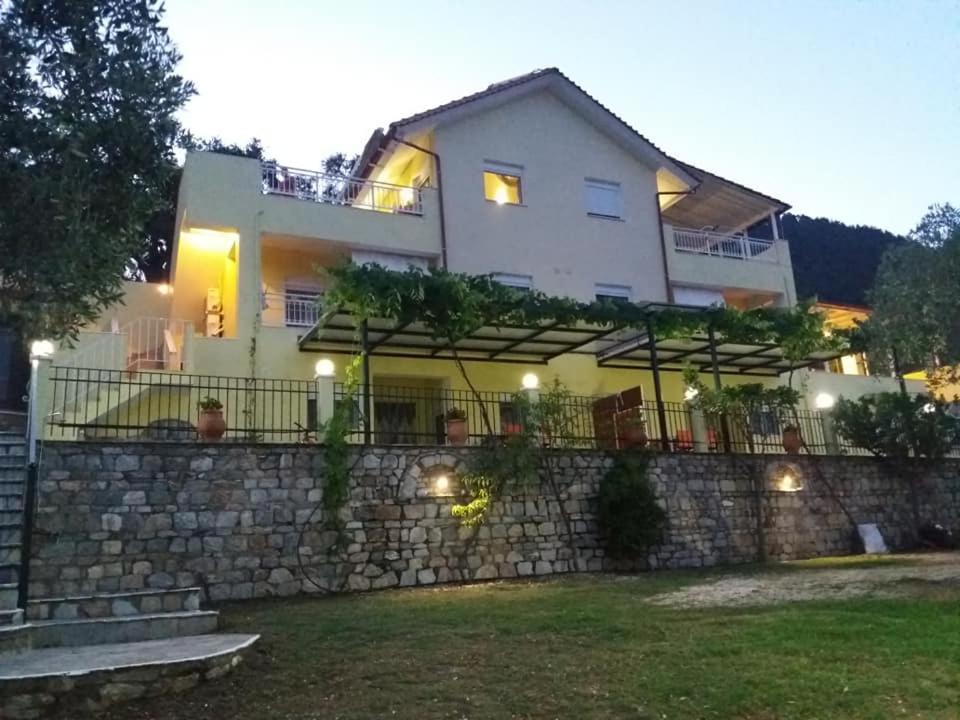 Nestor Apartments خْريسيا أموذيا المظهر الخارجي الصورة